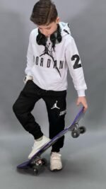 Спортен екип за момче с дълъг ръкав JRD