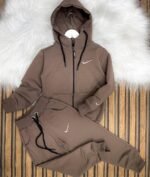 Спортен екип за момче с дълъг ръкав NK